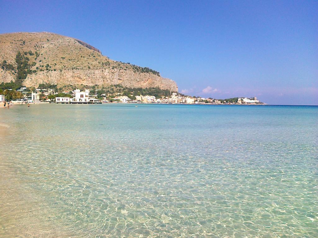 Antigone Holiday House Βίλα Mondello Δωμάτιο φωτογραφία
